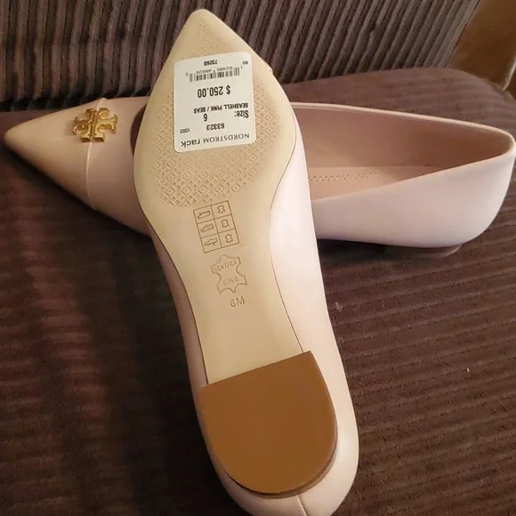 Seashell pink tory Burch shoes - Picture 3 of 3